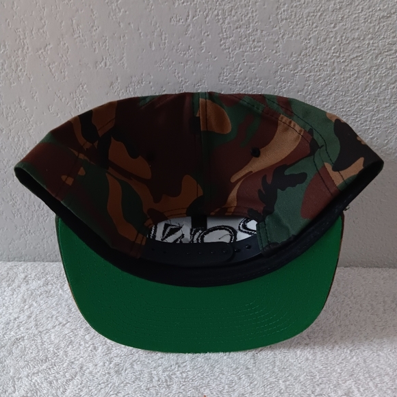 2 ONE - Picture 4 of 6